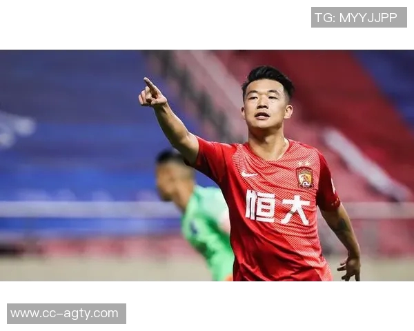 斯米特宣布将在阿尔克马尔效力半年至一年半后转会海外